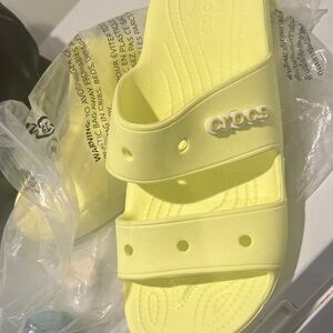 CROCS Lemon Slide Sandals men size 10  W 12